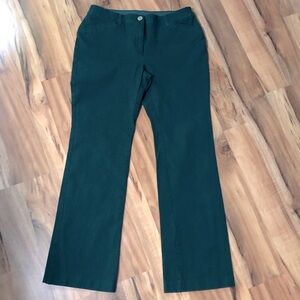 Chicos green bootcut pants elastic reinforced waistband size 0.5 Small US 6